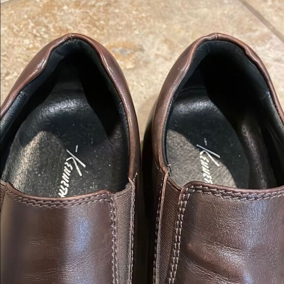 Kenneth Cole Brown Come Fly With Me Brown Leather Loafer Shoes Mens 10M Slip-on - Picture 11 of 11